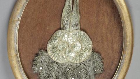 Epaulet