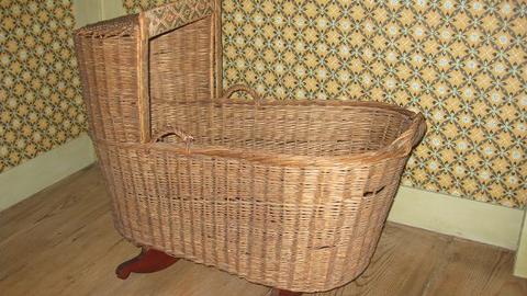 Cradle