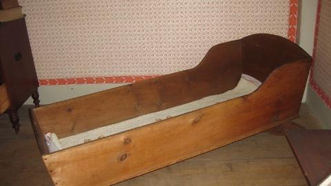Adult cradle