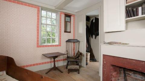 Small west chamber