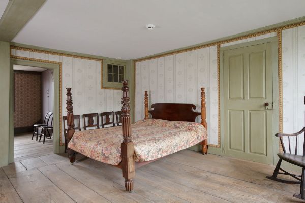 middlechamber-main.jpeg